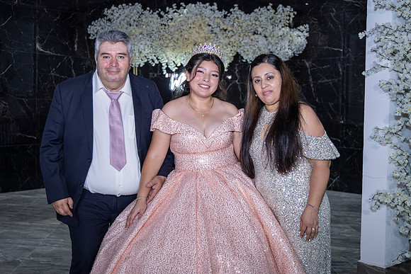 25 ABRIL 26 #4242 VERONICA MTZ _CRI0524