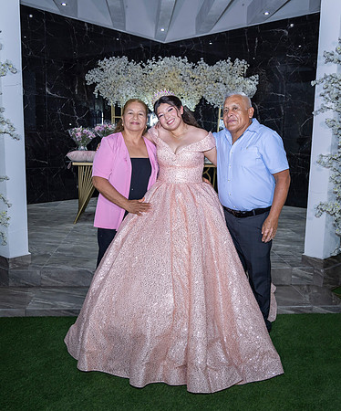 25 ABRIL 26 #4242 VERONICA MTZ _CRI0543