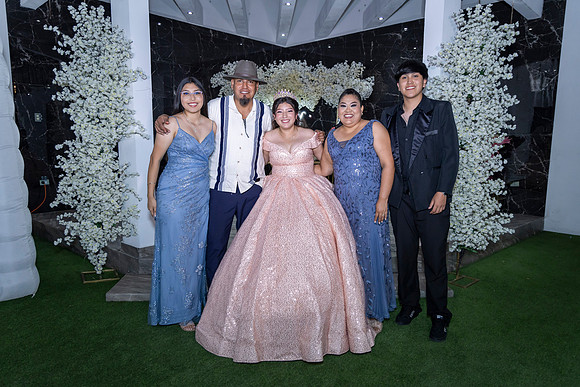 25 ABRIL 26 #4242 VERONICA MTZ _CRI0547