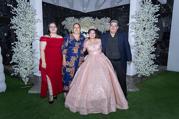 25 ABRIL 26 #4242 VERONICA MTZ _CRI0551