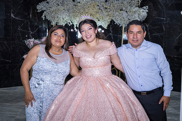 25 ABRIL 26 #4242 VERONICA MTZ _CRI0556