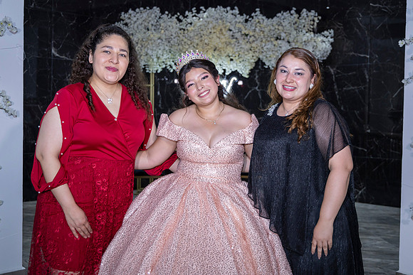 25 ABRIL 26 #4242 VERONICA MTZ _CRI0572
