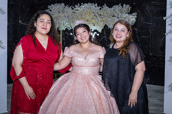 25 ABRIL 26 #4242 VERONICA MTZ _CRI0573