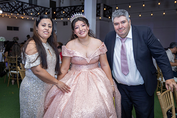 25 ABRIL 26 #4242 VERONICA MTZ _CRI0641
