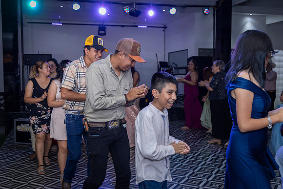 25 ABRIL 26 #4242 VERONICA MTZ _CRI0702