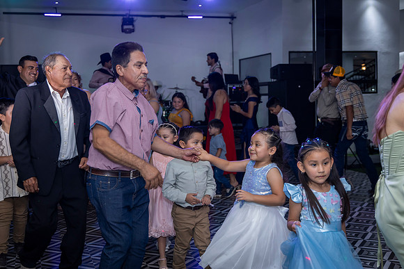 25 ABRIL 26 #4242 VERONICA MTZ _CRI0711