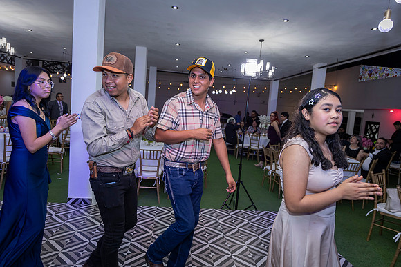25 ABRIL 26 #4242 VERONICA MTZ _CRI0719