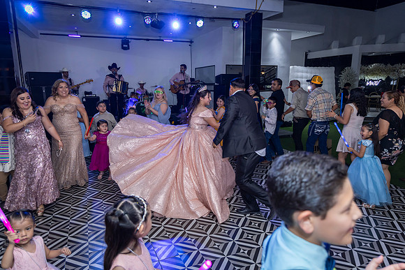 25 ABRIL 26 #4242 VERONICA MTZ _CRI0767