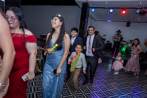 25 ABRIL 26 #4242 VERONICA MTZ _CRI0778