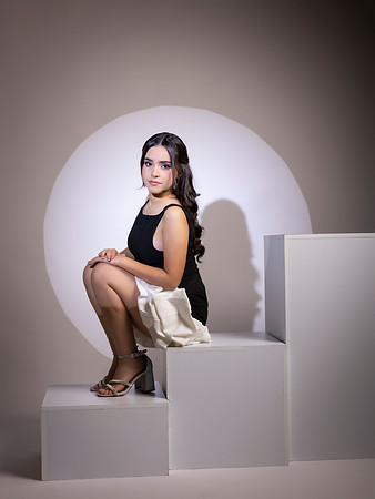 #8536 VELIA IVONNE - 9519