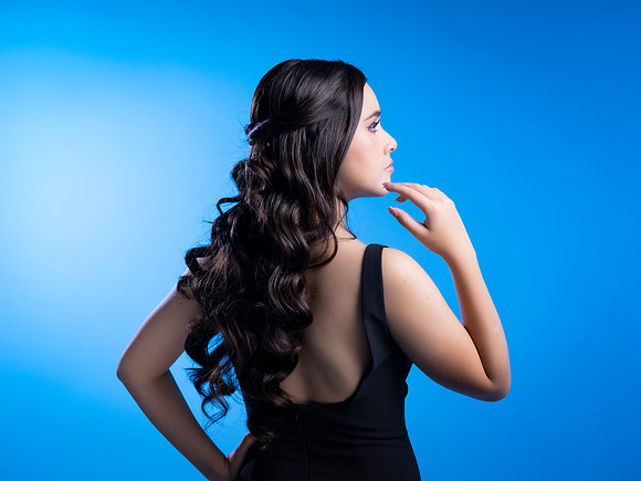 #8536 VELIA IVONNE - 9550