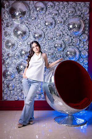 #8536 VELIA IVONNE - 9675