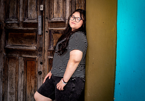 #8540 ERIKA GONZALEZ GARZA PAQ. GLAM LOC. BARRIO JENYY-1156