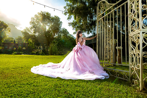 #8600 NANCY SIFUENTES MENA_FORMAL XV_EYL_CALICANTRE_BRYAN-1774