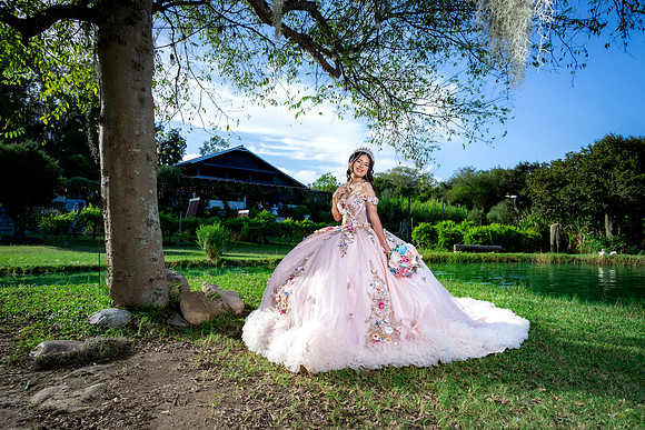 #8606 RAMONA ZUÑIGA RAMIREZ_XV FORMAL_VIÑEDO GARZA_BRYAN-8929