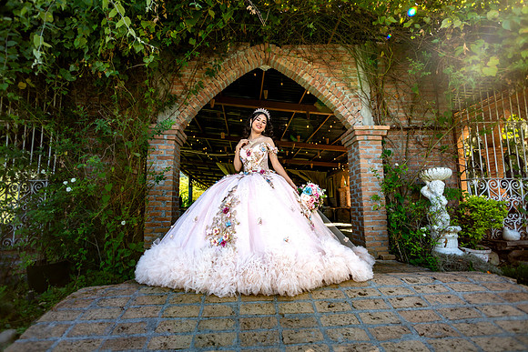#8606 RAMONA ZUÑIGA RAMIREZ_XV FORMAL_VIÑEDO GARZA_BRYAN-8659