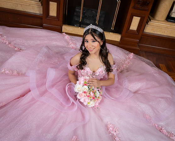 19 AGO 26 #8488 ISRAEL MERCADO _CTR7073