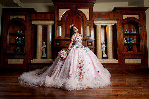 #8606 RAMONA ZUÑIGA RAMIREZ_XV FORMAL_VIÑEDO GARZA_BRYAN-8551