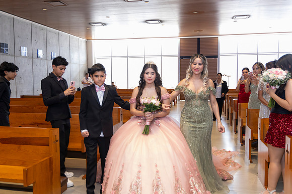 01 AGO 26 #8460 MARIBEL ESQUIVEL _D8A0024