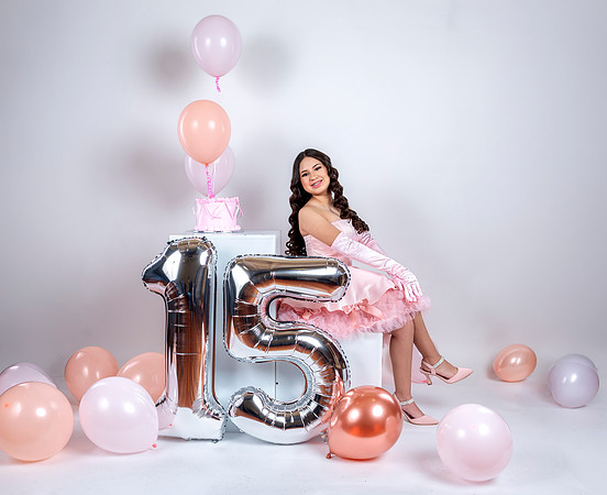 #8606 RAMONA ZUÑIGA RAMIREZ_CASUAL XV_INCREDIBLE PIZZA_BRYAN-5353