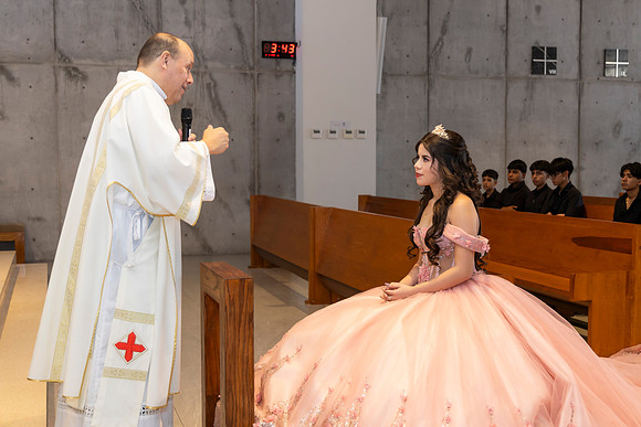 01 AGO 26 #8460 MARIBEL ESQUIVEL _D8A0057