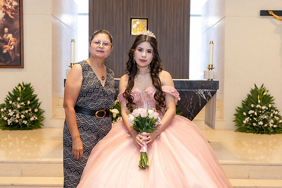 01 AGO 26 #8460 MARIBEL ESQUIVEL _D8A0210