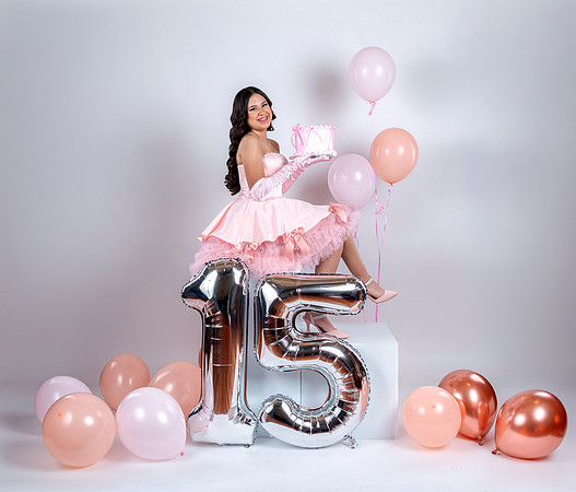 #8606 RAMONA ZUÑIGA RAMIREZ_CASUAL XV_INCREDIBLE PIZZA_BRYAN-5398