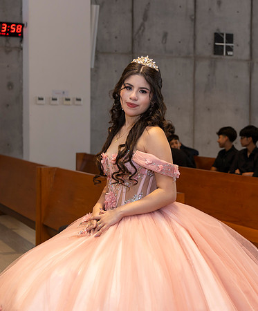 01 AGO 26 #8460 MARIBEL ESQUIVEL _D8A0140