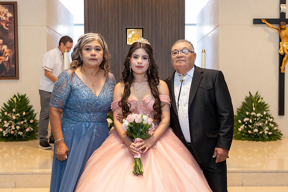 01 AGO 26 #8460 MARIBEL ESQUIVEL _D8A0207