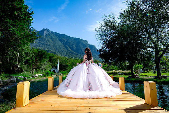 #8606 RAMONA ZUÑIGA RAMIREZ_XV FORMAL_VIÑEDO GARZA_BRYAN-8810