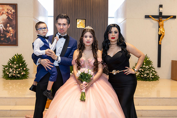 01 AGO 26 #8460 MARIBEL ESQUIVEL _D8A0202