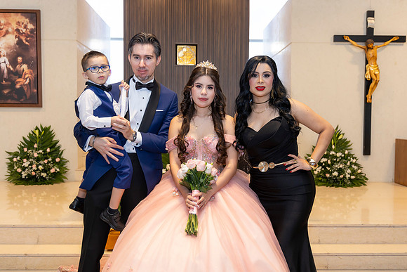 01 AGO 26 #8460 MARIBEL ESQUIVEL _D8A0203