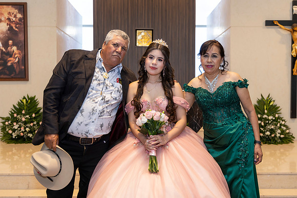 01 AGO 26 #8460 MARIBEL ESQUIVEL _D8A0190