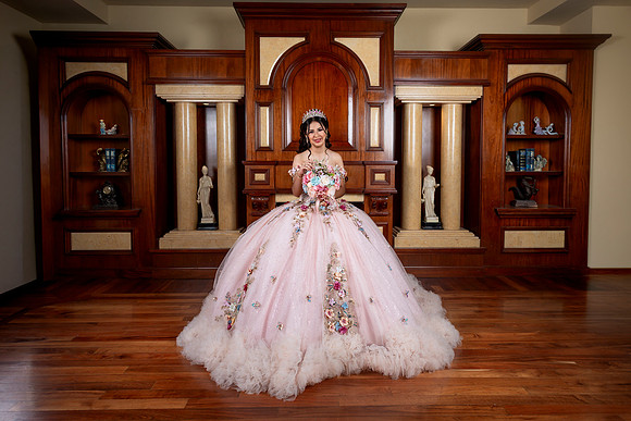 #8606 RAMONA ZUÑIGA RAMIREZ_XV FORMAL_VIÑEDO GARZA_BRYAN-8555