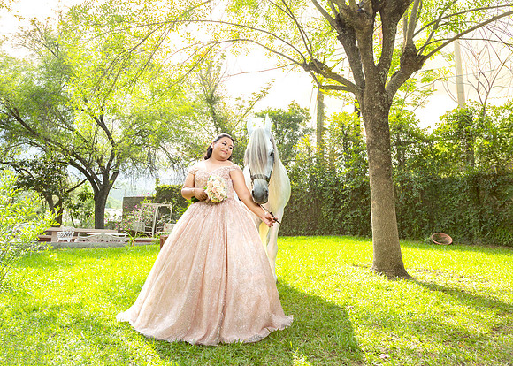 #8545 ISABEL DE LA O MORELOS_XV FORMAL_EYL_CASA RETRATO_BRYAN-4033