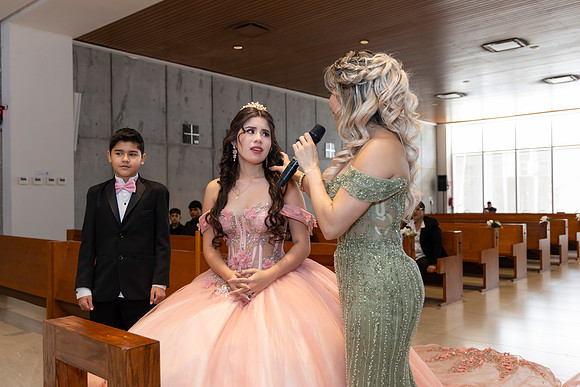 01 AGO 26 #8460 MARIBEL ESQUIVEL _D8A0070