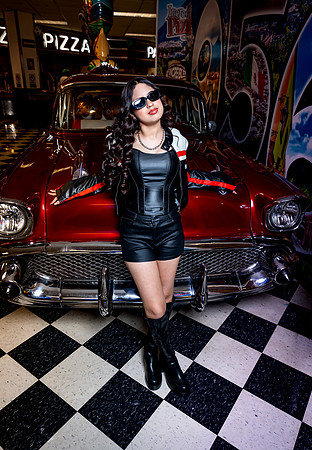 #8606 RAMONA ZUÑIGA RAMIREZ_CASUAL XV_INCREDIBLE PIZZA_BRYAN-5712