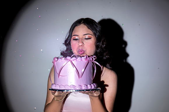 #8606 RAMONA ZUÑIGA RAMIREZ_CASUAL XV_INCREDIBLE PIZZA_BRYAN-5503