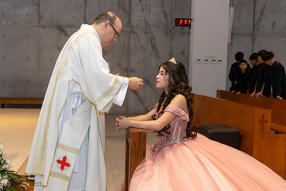 01 AGO 26 #8460 MARIBEL ESQUIVEL _D8A0127