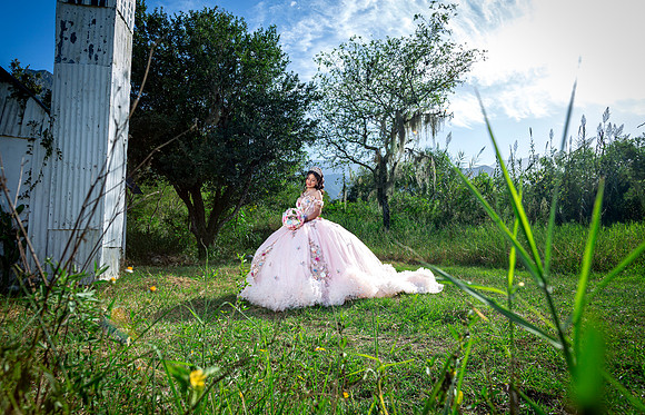 #8606 RAMONA ZUÑIGA RAMIREZ_XV FORMAL_VIÑEDO GARZA_BRYAN-8858