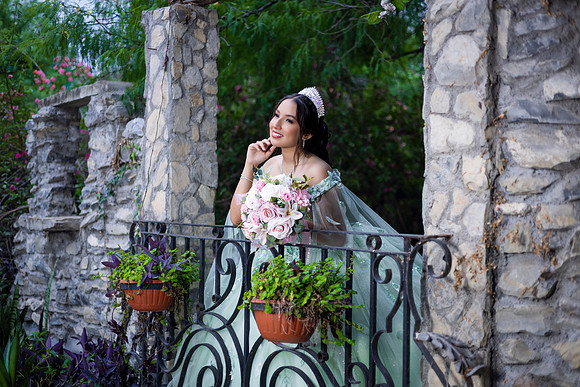 23-04-25 #8317 MAYRA CHARLES _CTR1410