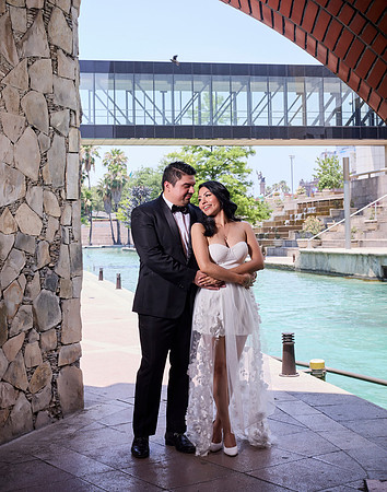 #8360 ERIK DANTH GARZA PAQ. ROMANCE _W8A3013 1