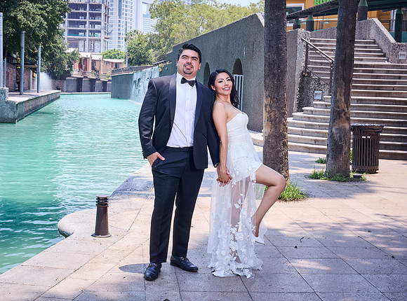 #8360 ERIK DANTH GARZA PAQ. ROMANCE _W8A3046 1