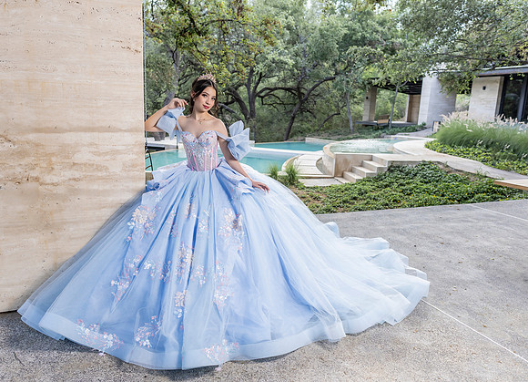 15 ABRIL 25 #8221 PAULA ELIZABETH SALINAS-9084