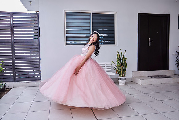 15 FEB 20 XV Ivanna_T4A0006