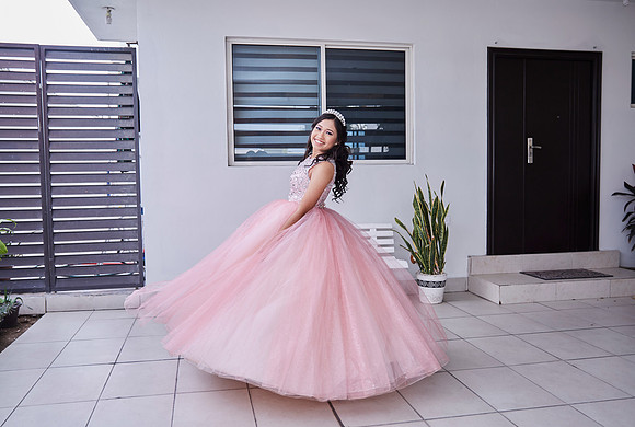 15 FEB 20 XV Ivanna_T4A0007
