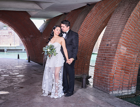 #8360 ERIK DANTH GARZA PAQ. ROMANCE _W8A2970 1