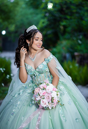 23-04-25 #8317 MAYRA CHARLES _CTR1404