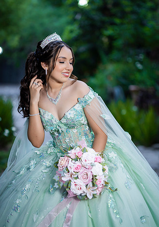 23-04-25 #8317 MAYRA CHARLES _CTR1403