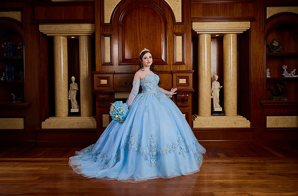 #8280 KENIA TREVIÑO PAQ. SWEET 16